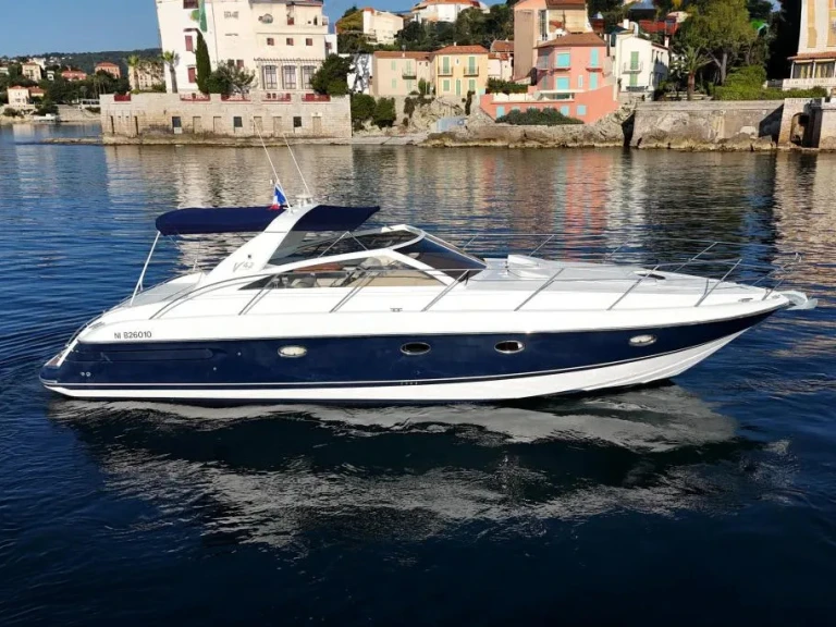 Yacht hire Beaulieu-sur-Mer cheap Princess V42
