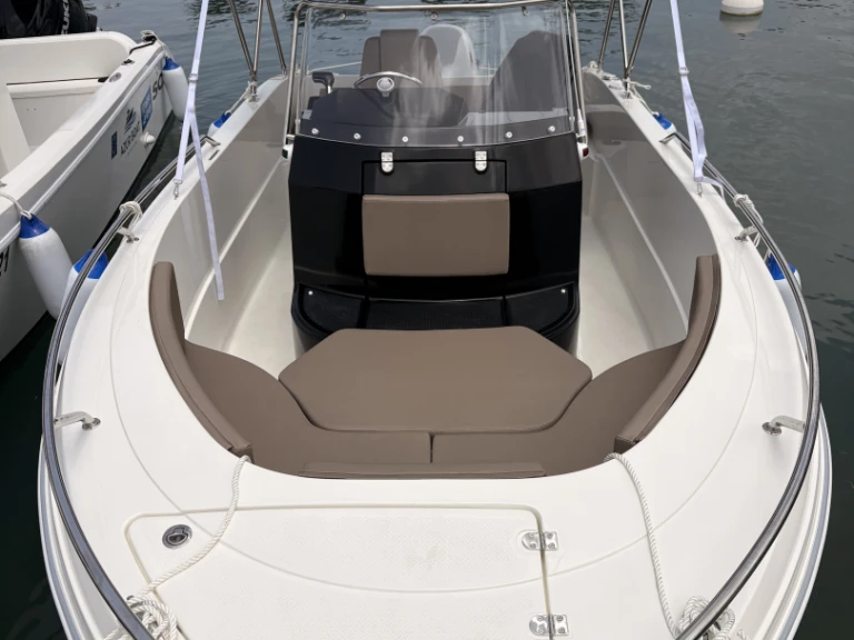 Hire a Pacific Craft Pacific Craft 545 Open Pointe-à-Pitre