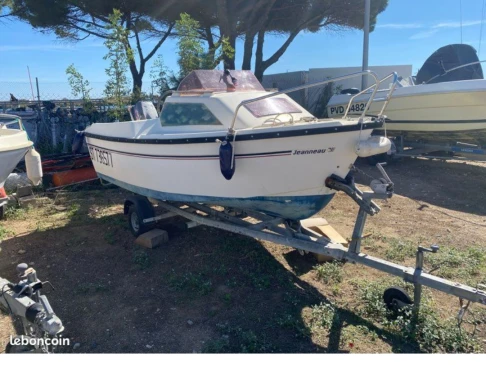 Jeanneau Cap 390 charter bareboat or skippered in  Perpignan