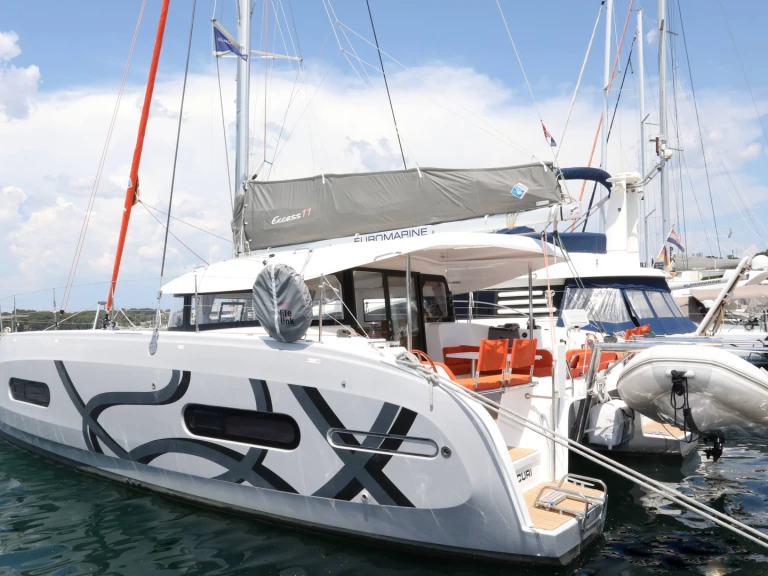 Yacht charter Pula - Excess Excess 11 on SamBoat