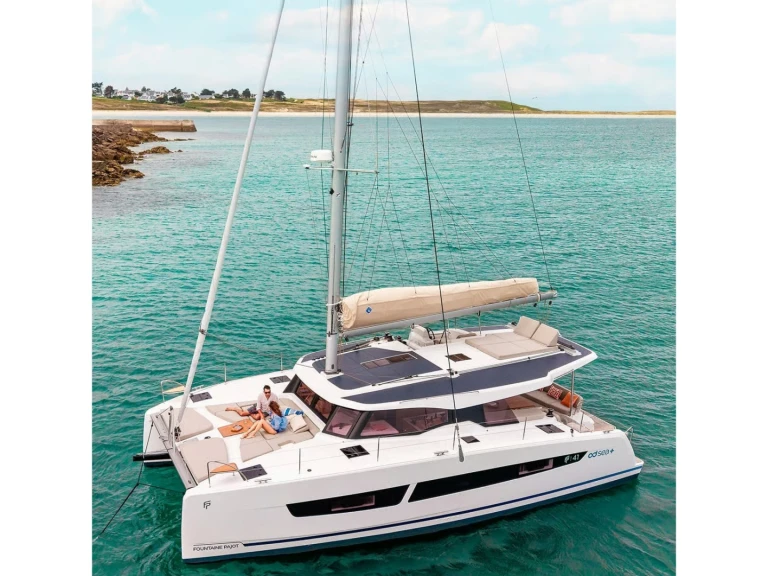 Yacht hire Volos cheap Fountaine Pajot New 41