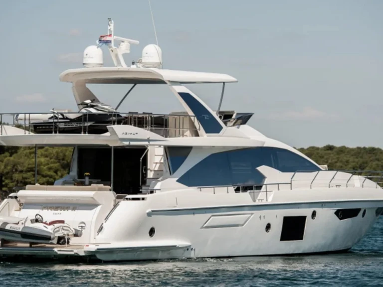 Luxury Yacht hire in Skradin - Azimut Azimut 72 Fly