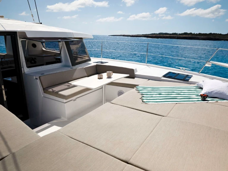 Bali Bali 4.2 charter bareboat or skippered in  Paraty