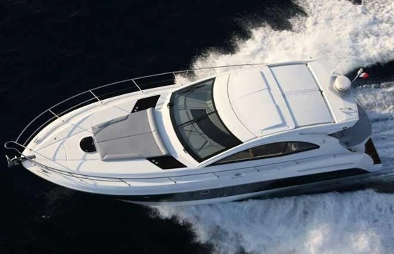 Charter a MonteCarloYachts 42 in Juan-les-Pins on Samboat