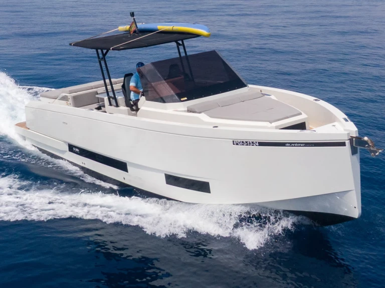 Yacht hire Ibiza Town cheap DE ANTONIO YACHTS D36 
