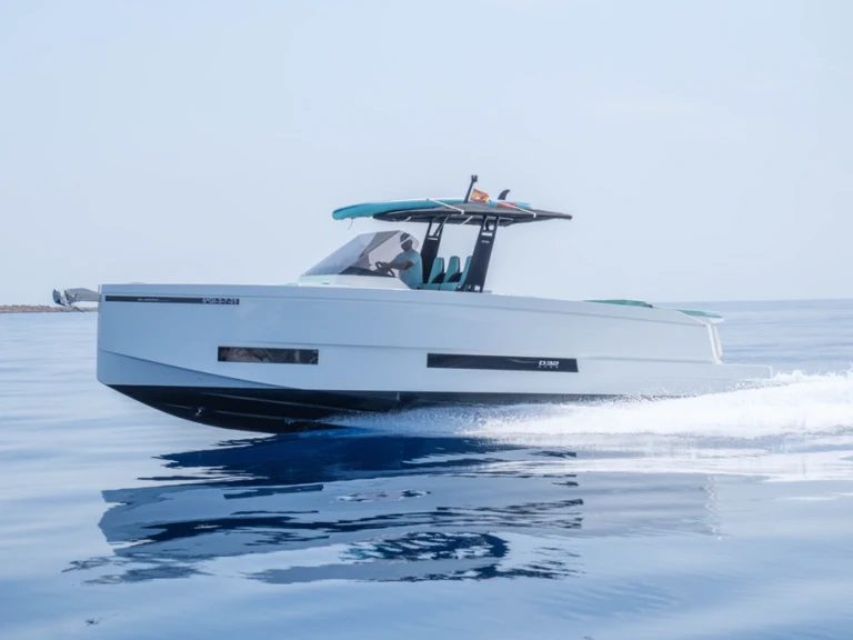 Motorboat to hire Ibiza Town at the best price