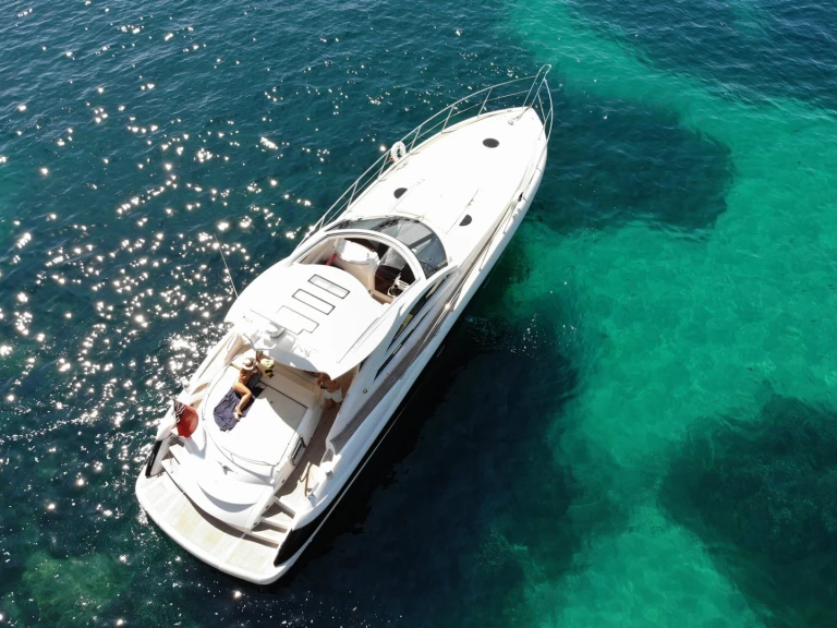 Hire a Sunseeker Portofino 53 Capri