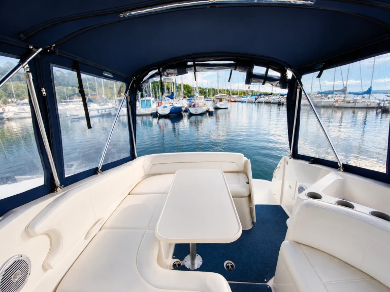 Motorboat hire in Thonon-les-Bains - Bayliner Bayliner 255