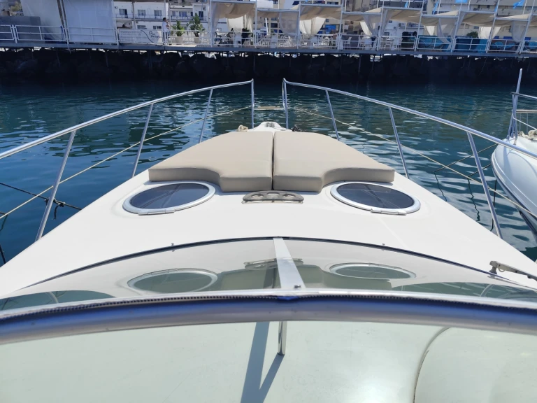 Hire a Cranchi Endurance 39 Castellammare di Stabia