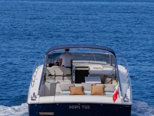 Hire a Itama Itama 40 Saint-Jean-Cap-Ferrat