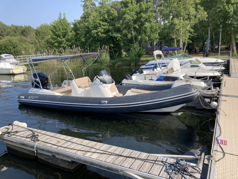 Yacht hire Sanguinet cheap Black Fin 8 Elegance
