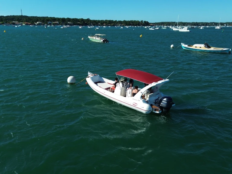 Hire RIB Nuova Jolly with a boat licence