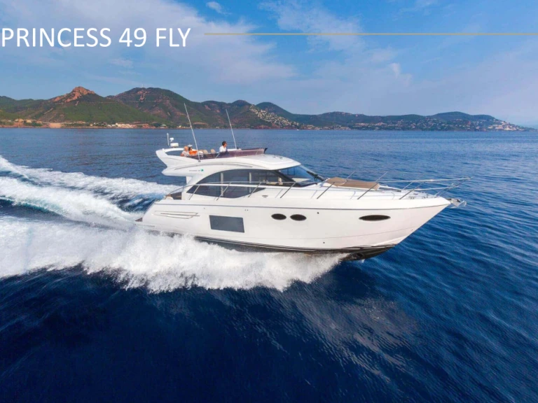 Yacht hire Juan-les-Pins cheap Princess 49 Fly