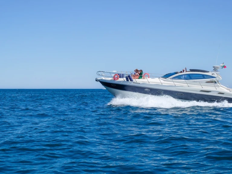 Luxury Yacht hire in Albufeira - Cranchi Mediterranee 50
