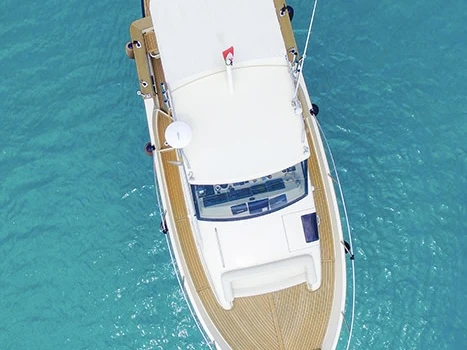 Hire Motorboat portofino 750wa with a boat licence