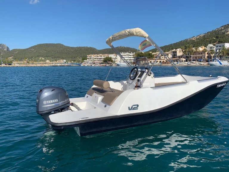 Motorboat to hire Sant Adrià de Besòs at the best price