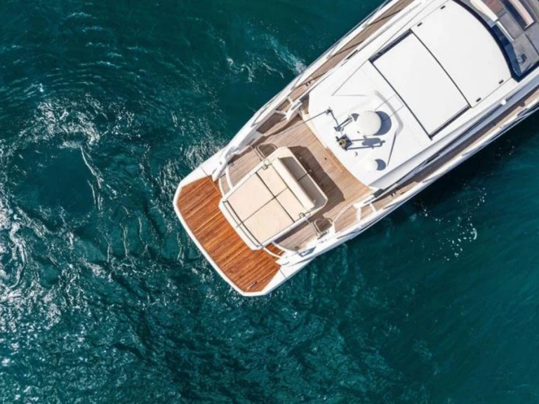 Charter a Azimut Atlantis 50 in Cannes on Samboat