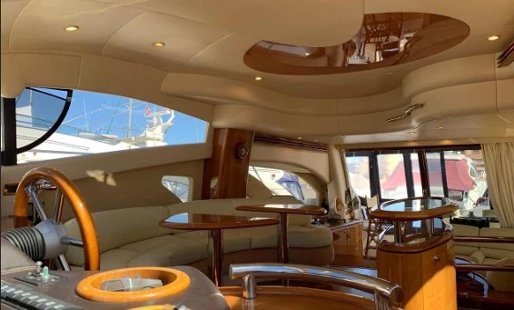 Hire Motorboat with or without skipper Azimut Juan-les-Pins