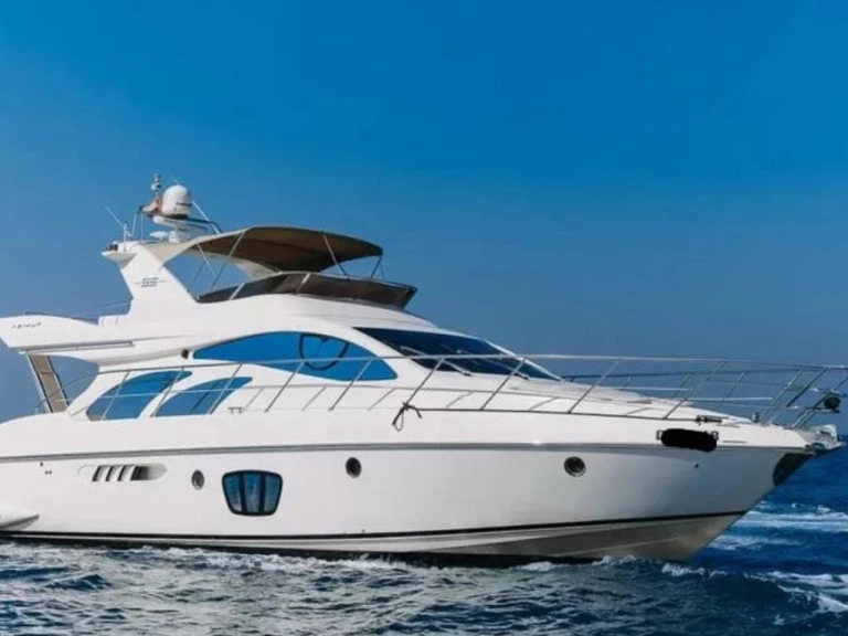 Motorboat to hire Juan-les-Pins at the best price