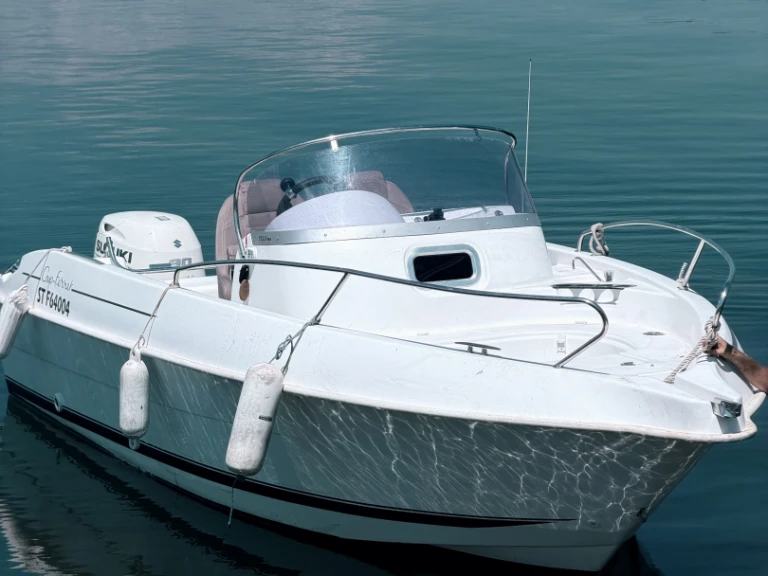 Charter a B2 Marine Cap ferret 572 open in Sète on Samboat