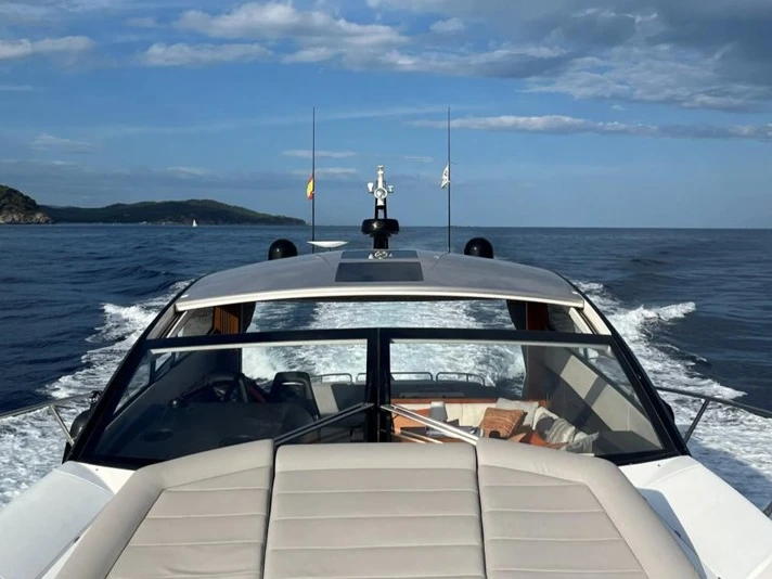 Hire a Sunseeker Predator 57 Antibes