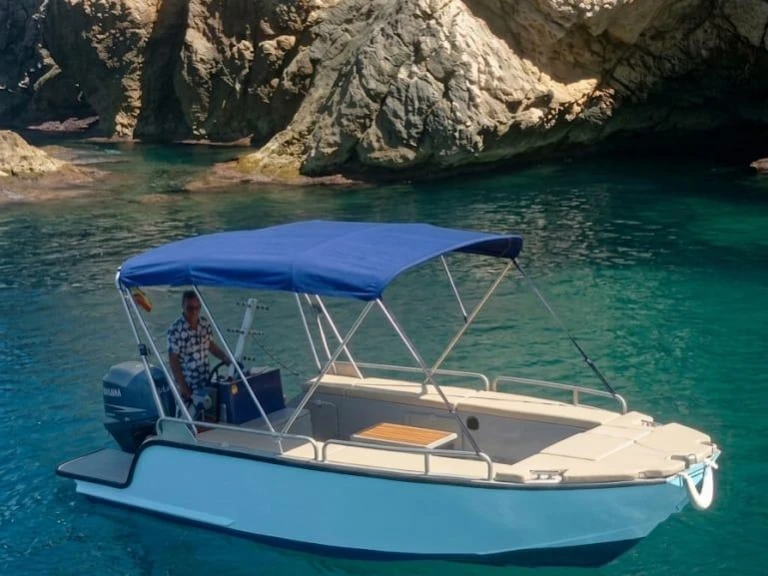 Motorboat hire in Real Club Nautico Denia - Moggaro Open 6'50