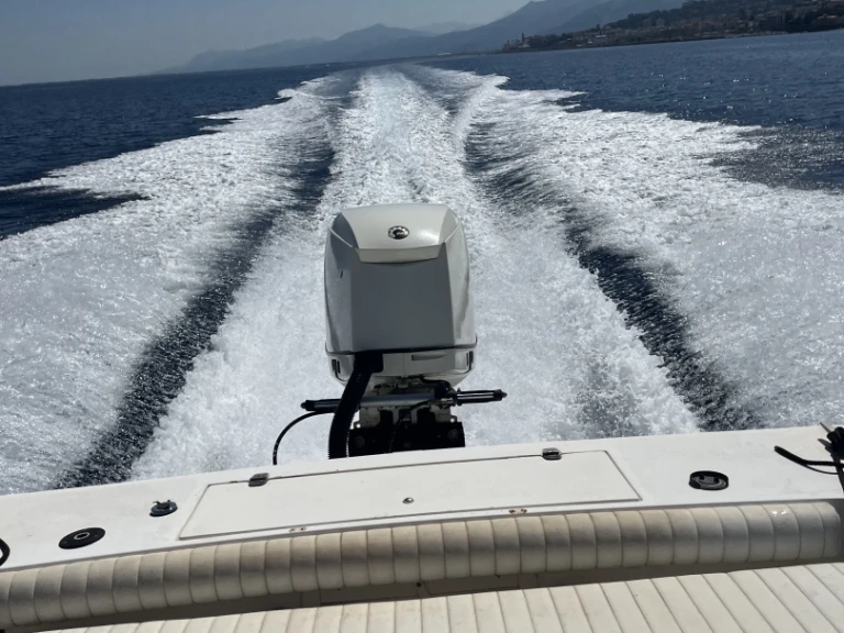 Motorboat to hire Bastia at the best price