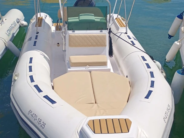 Hire RIB Tiger with a boat licence