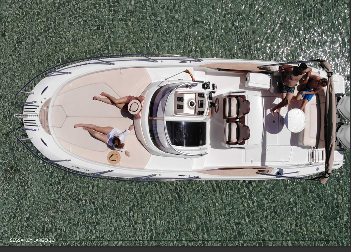 Charter a Sessa Marine Key Largo 30 in Ibiza Town on Samboat