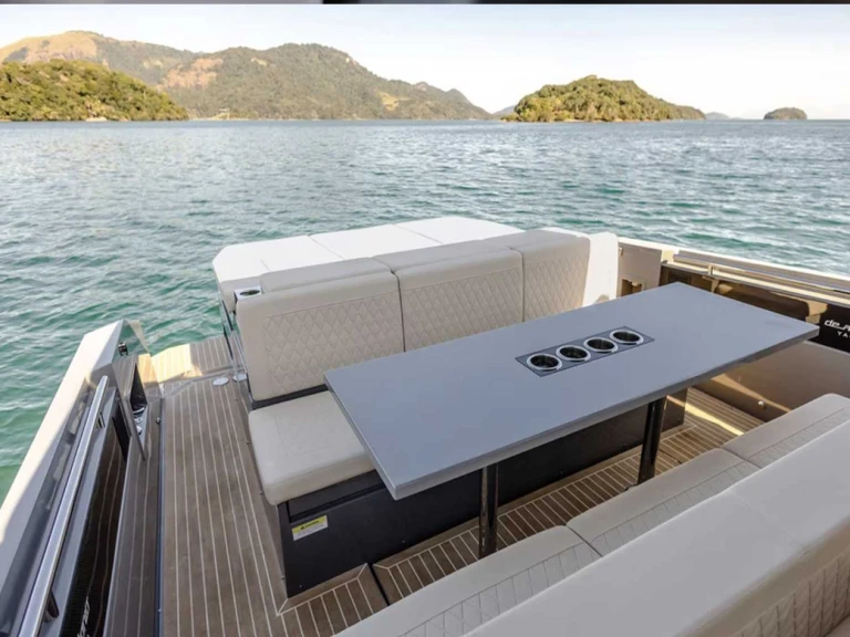 Motorboat hire in Ibiza Town - De Antonio D32