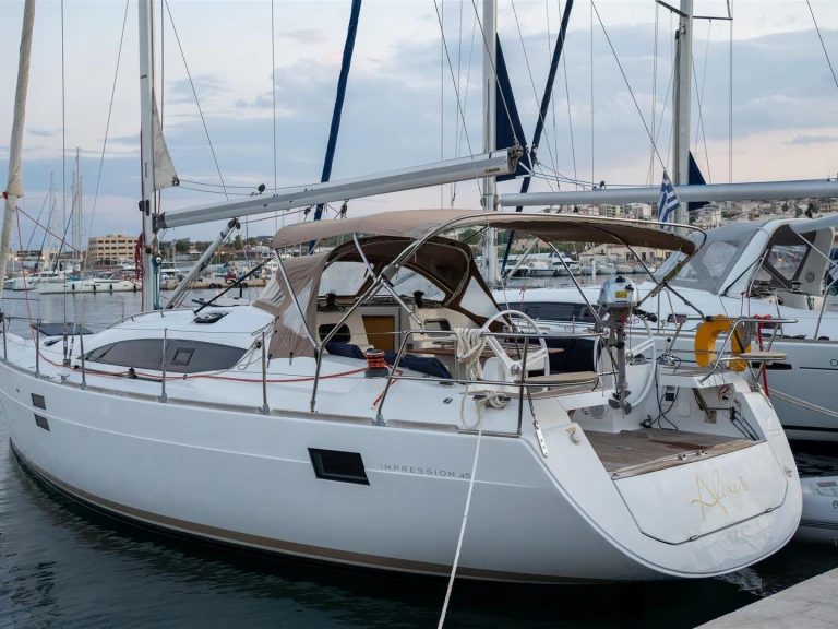 Hire a Elan Impression 45 Chersonisos