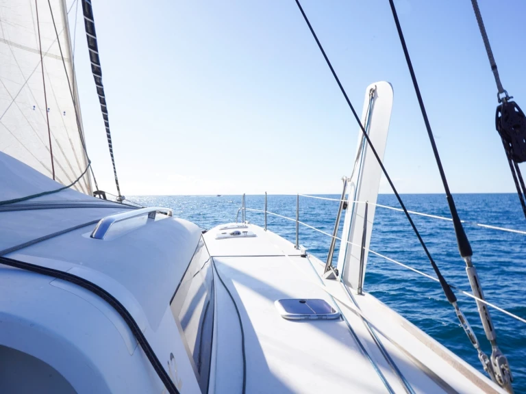Catamaran to hire Sitges at the best price