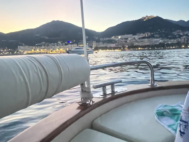 Fratelli Aprea Sorrento 7,50 open cruise charter bareboat or skippered in  Porto di Salerno