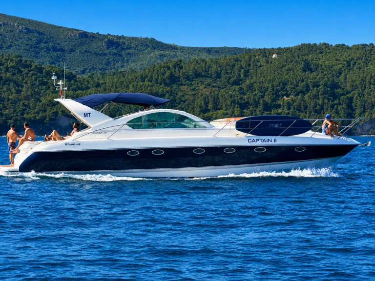 Fairline Targa 48 Gran Turismo charter bareboat or skippered in  Tróia