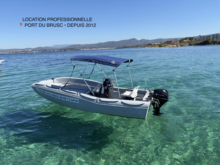 Charter a Fun Yak SECU 15 in Six-Fours-les-Plages on Samboat