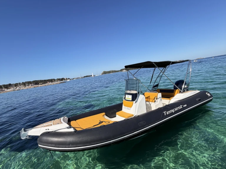 RIB hire in Six-Fours-les-Plages - Capelli Capelli 700