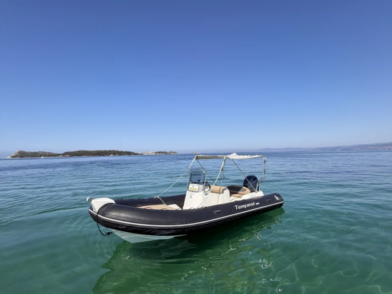 RIB to hire Six-Fours-les-Plages at the best price