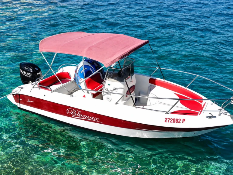 Motorboat hire in Medulin - tancredi Blumax 21