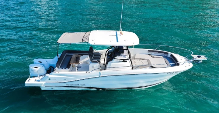 Charter a Jeanneau Cap Camarat 9.0 CC in Sitges on Samboat