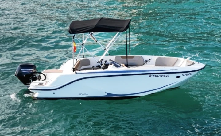 Quicksilver 475 Axess charter bareboat or skippered in  Sitges