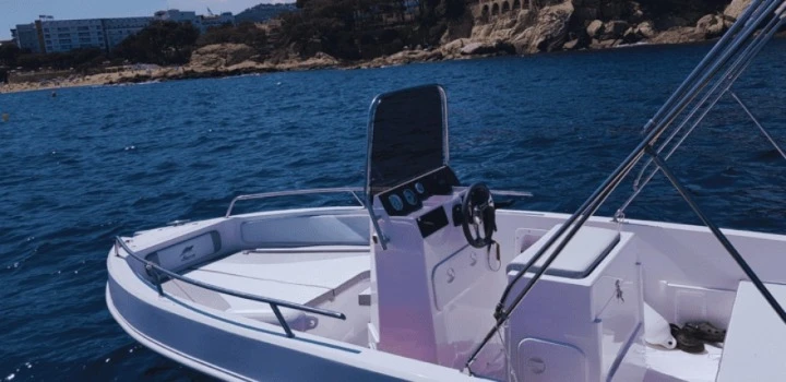 Motorboat hire in Palamós - Marine 19 XL