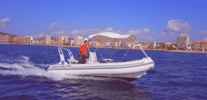 Hire RIB Zar with a boat licence