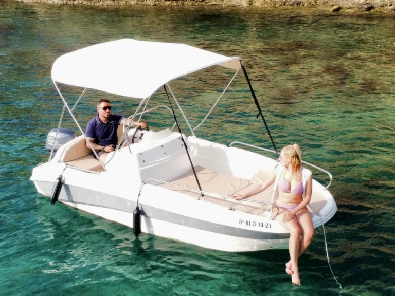 Charter a Quicksilver Activ 455 Open in Sant Antoni de Portmany on Samboat