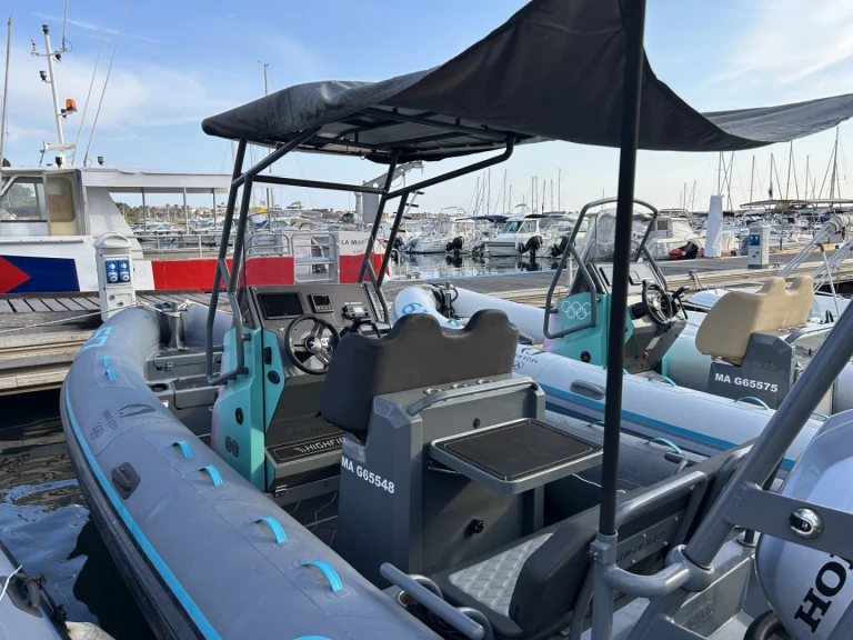 RIB to hire Six-Fours-les-Plages at the best price
