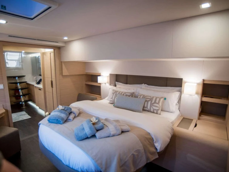Hire Catamaran with or without skipper Fountaine Pajot Piraeus