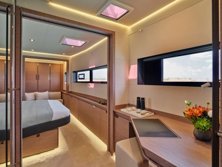 Yacht charter Palaio Faliro - Fountaine Pajot Fountaine Pajot Power Alegria 67 (4 cab) on SamBoat