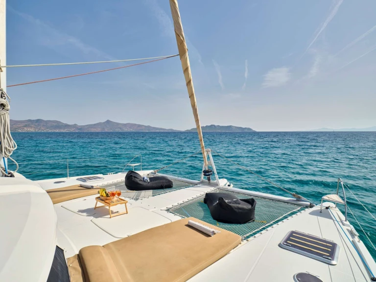 Catamaran hire in Néa Péramos - Fountaine Pajot Fountaine Pajot Sanya 57 (5 cab)
