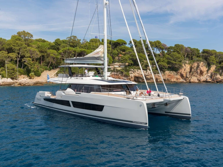 Catamaran hire in Kallithea - Fountaine Pajot Fountaine Pajot Thira 80