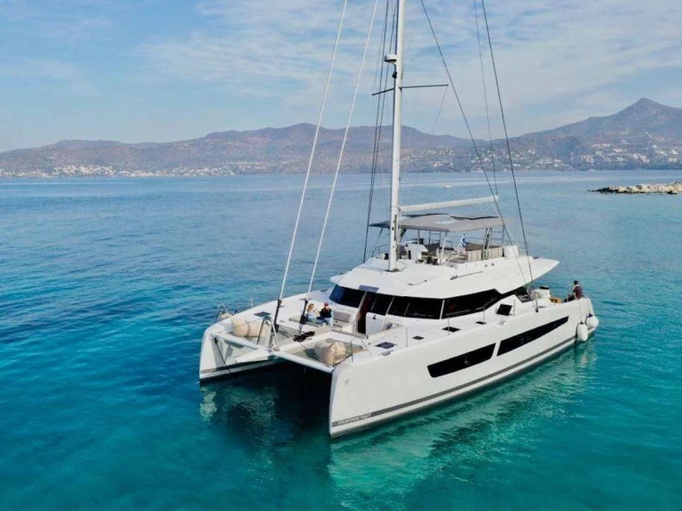 Hire a Fountaine Pajot Fountaine Pajot Samana 59 (5 cab) Alimos