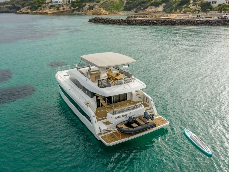 Motorboat hire in Néa Péramos - Fountaine Pajot Fountaine Pajot MY 44